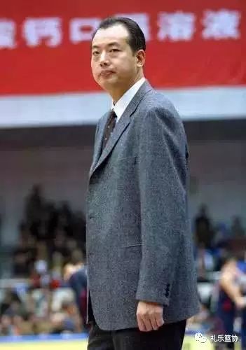 著名后卫篮球_中国篮球历史最佳后卫是谁_史上最强后卫篮球